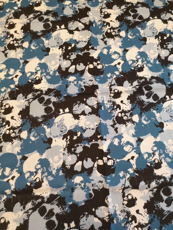 Blå dødningehoveder/skulls camouflage - 100% fastvævet bomuld/poplin - Image 3